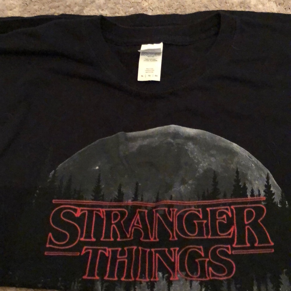 Stranger things tee - Picture 2 of 2